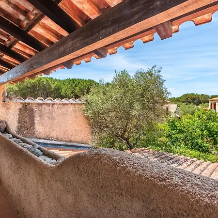 Maison Agosta - Pour 5 à 500 M De La * Albitreccia